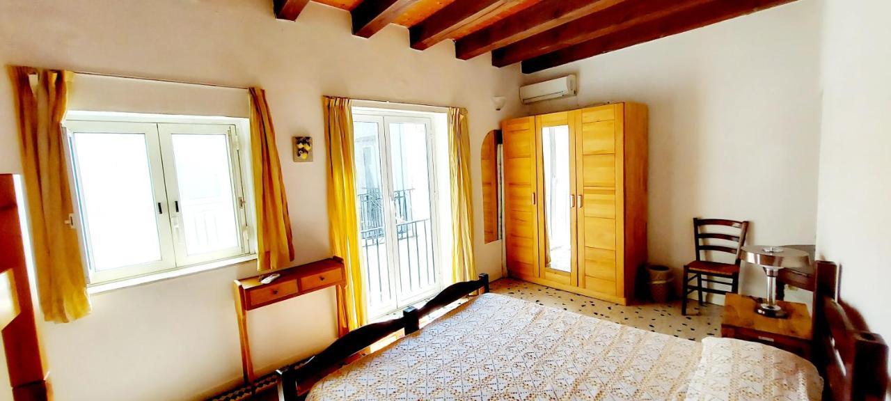 Vucciria'S Holiday Home Palermo Exterior photo